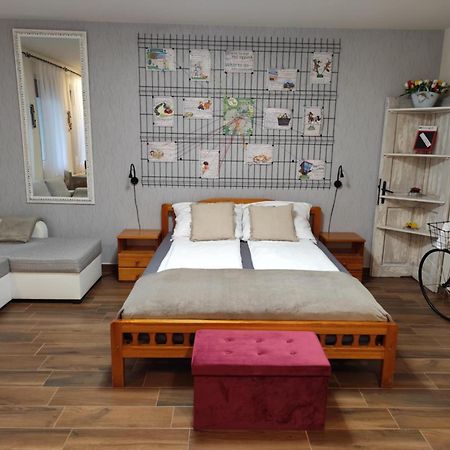 Bee You Apartman Hajdúszoboszló Exteriör bild