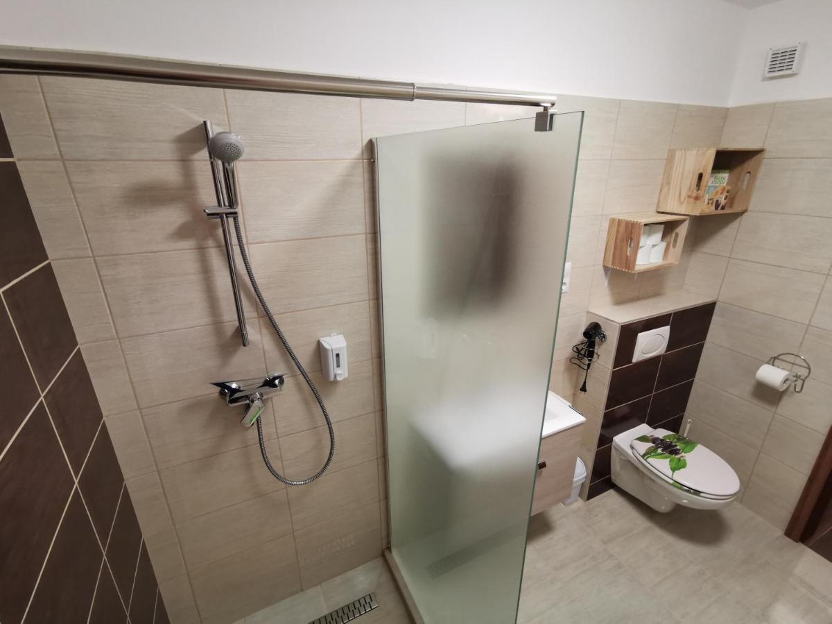 Bee You Apartman Hajdúszoboszló Exteriör bild