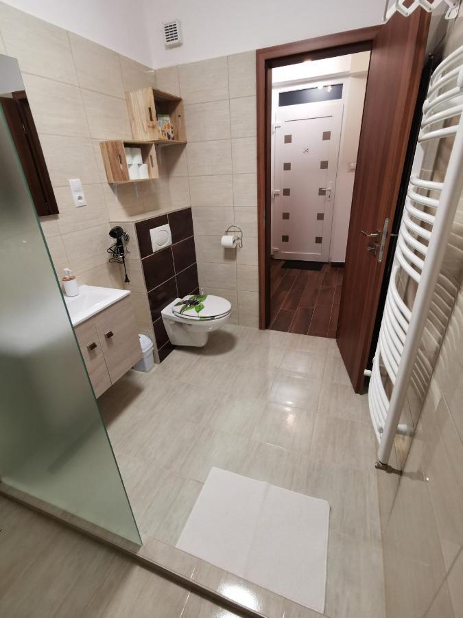 Bee You Apartman Hajdúszoboszló Exteriör bild